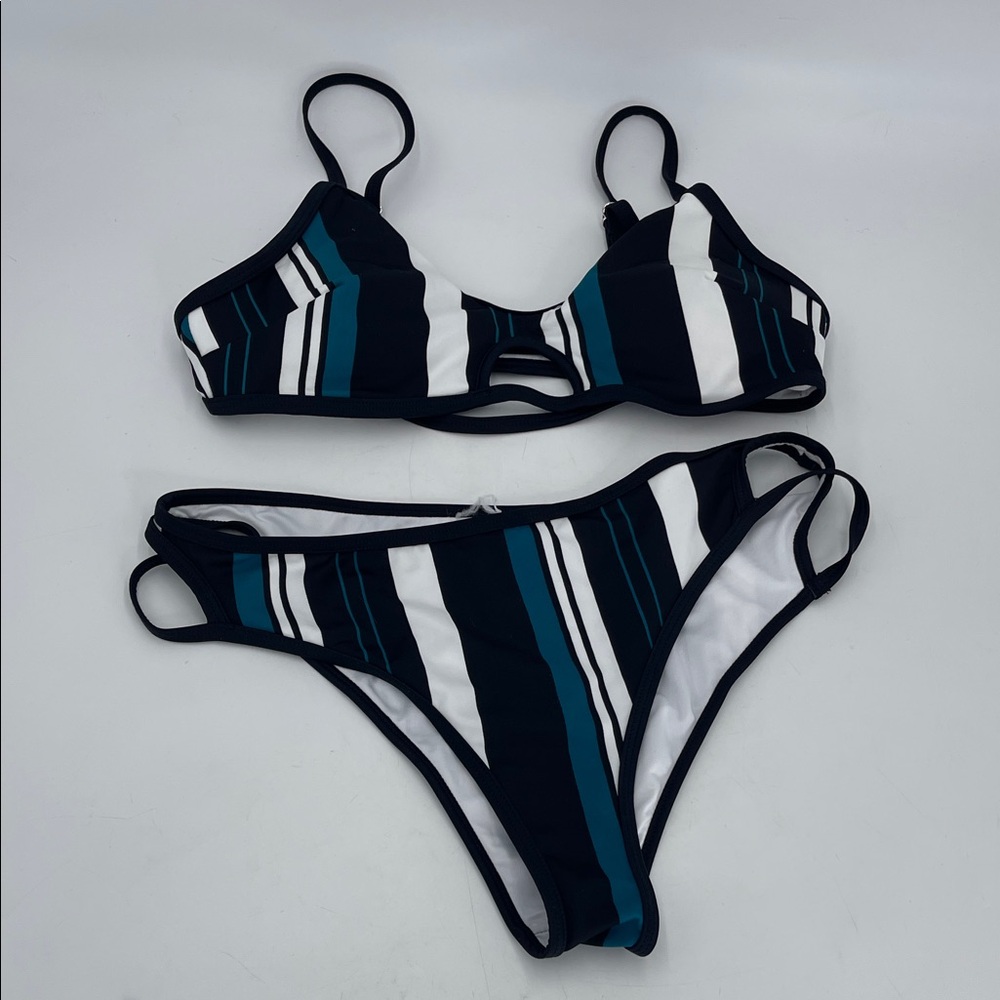 Women's Cupshe Striped Cutout Top & Bottom Bikini Set